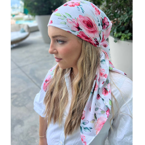 SB Headscarf: Cherry Red Bloom