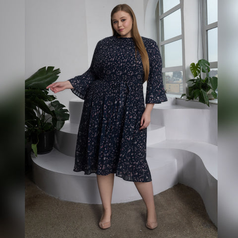Jenna 2.0 Plus Navy Floral Dress