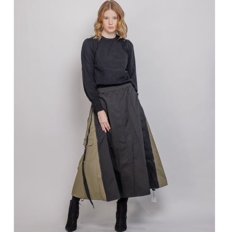 Side Zipper Pocket Skirt Black/ Olive