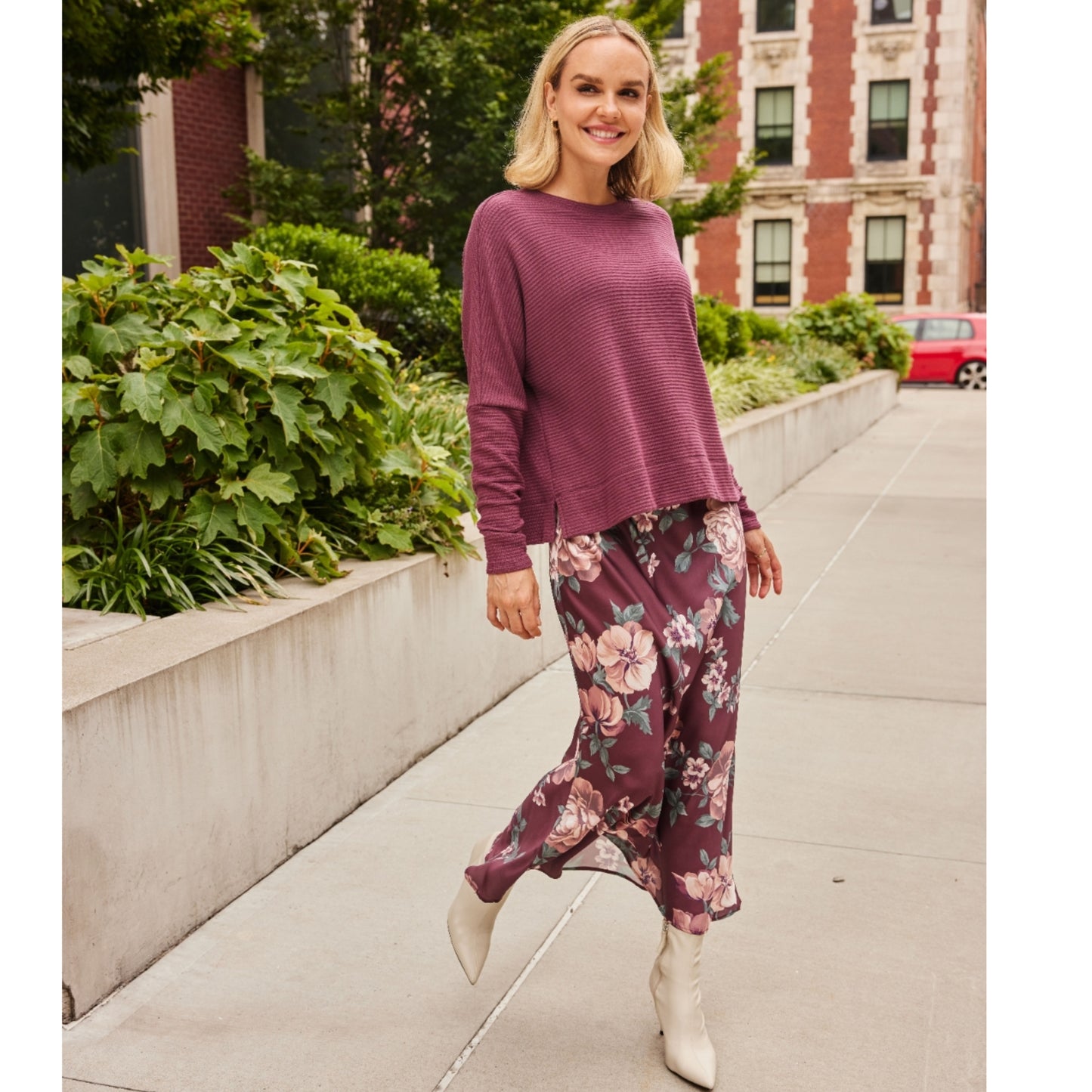 Cosmo Skirt Wine Floral