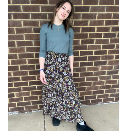 Eucalyptus Green Ribbed V-neck Tee Adina LV - The Mimi Boutique