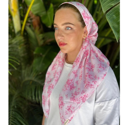 SB Headscarf Dainty Pink Bloom