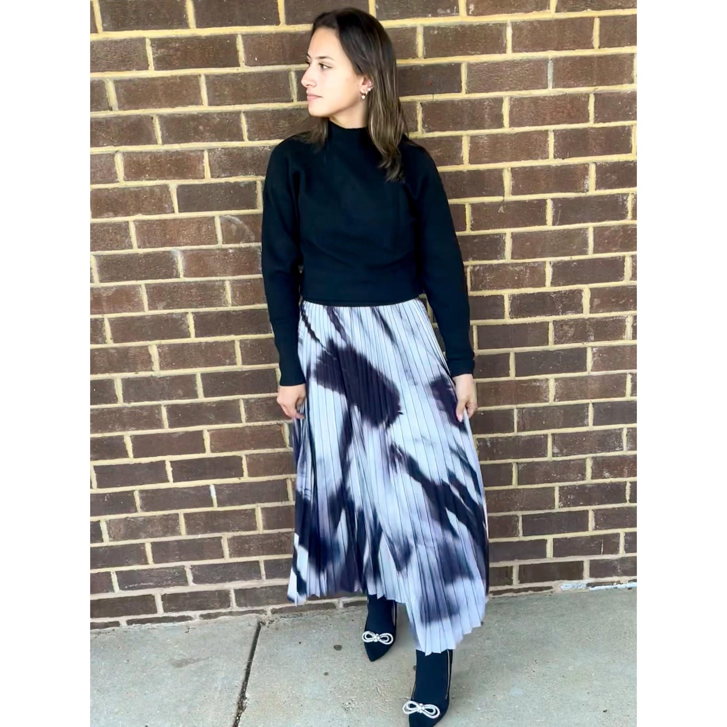 Black Vertical Micro Ribbed Dolman Sweater - The Mimi Boutique