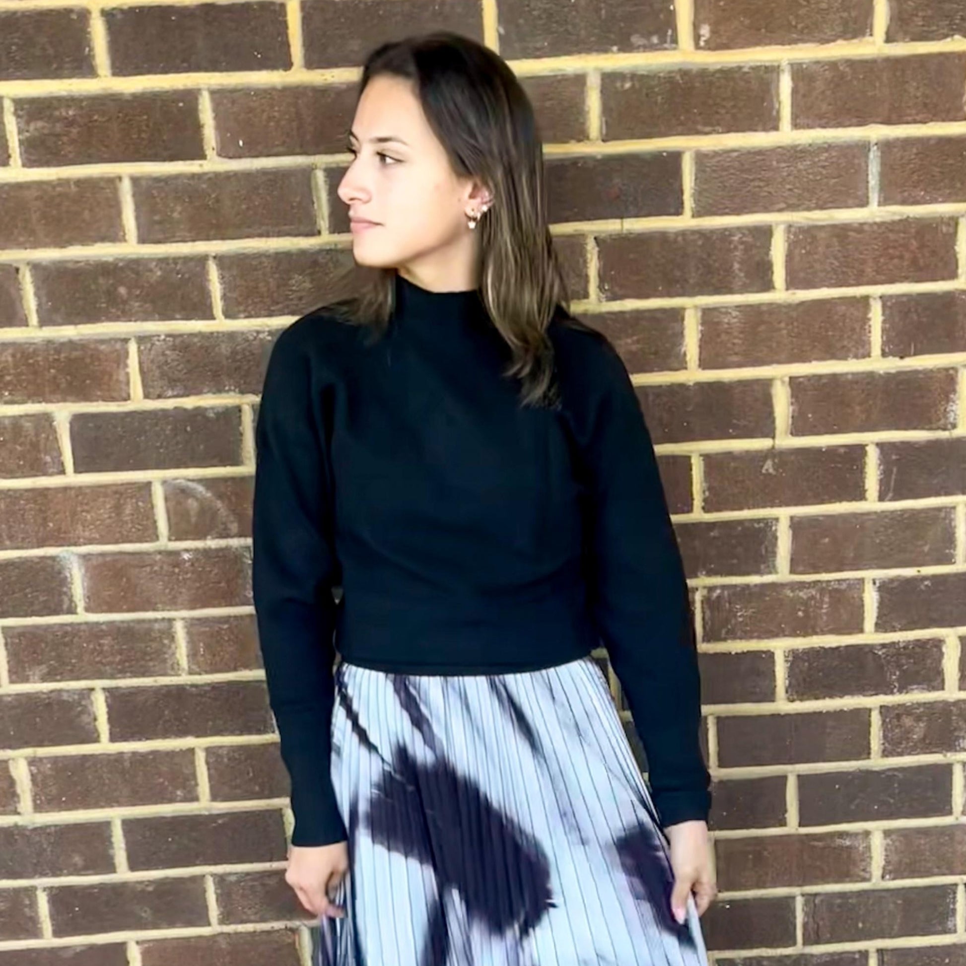 Black Vertical Micro Ribbed Dolman Sweater - The Mimi Boutique