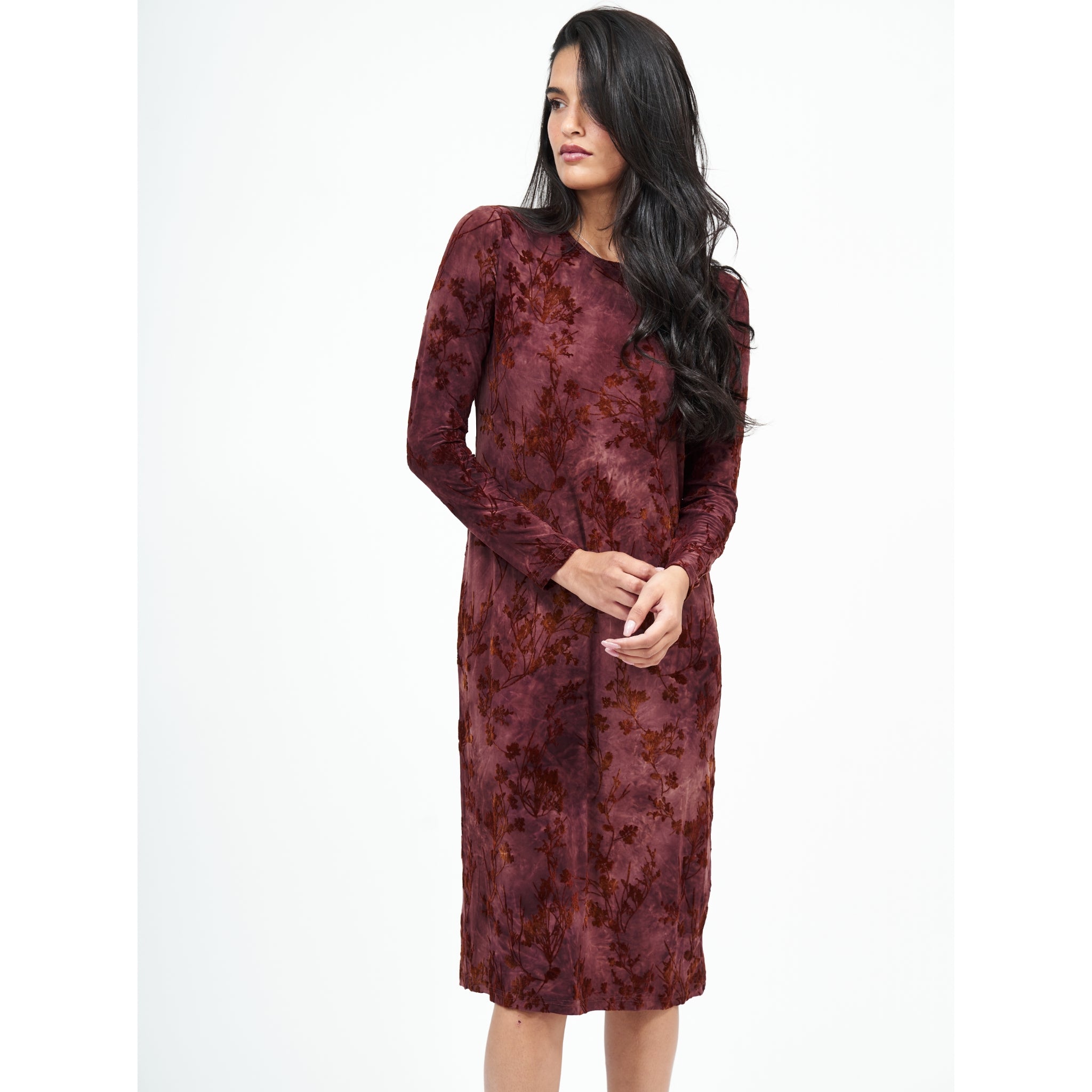 loose maroon dress Loose burgundy dress with a beaded layer