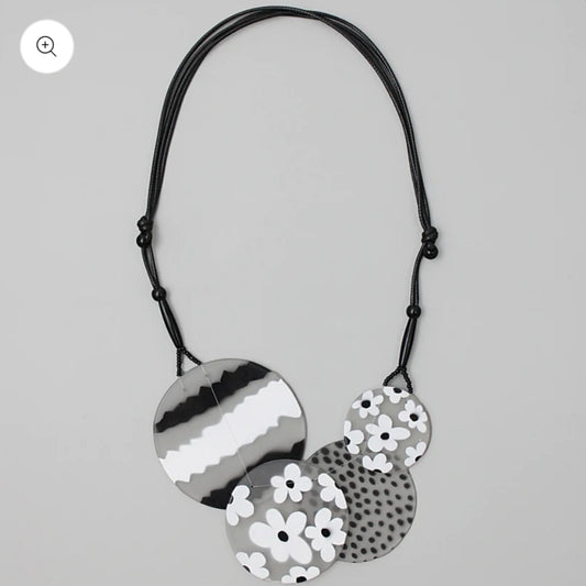 Floral Frosted Laila Necklace Sylca