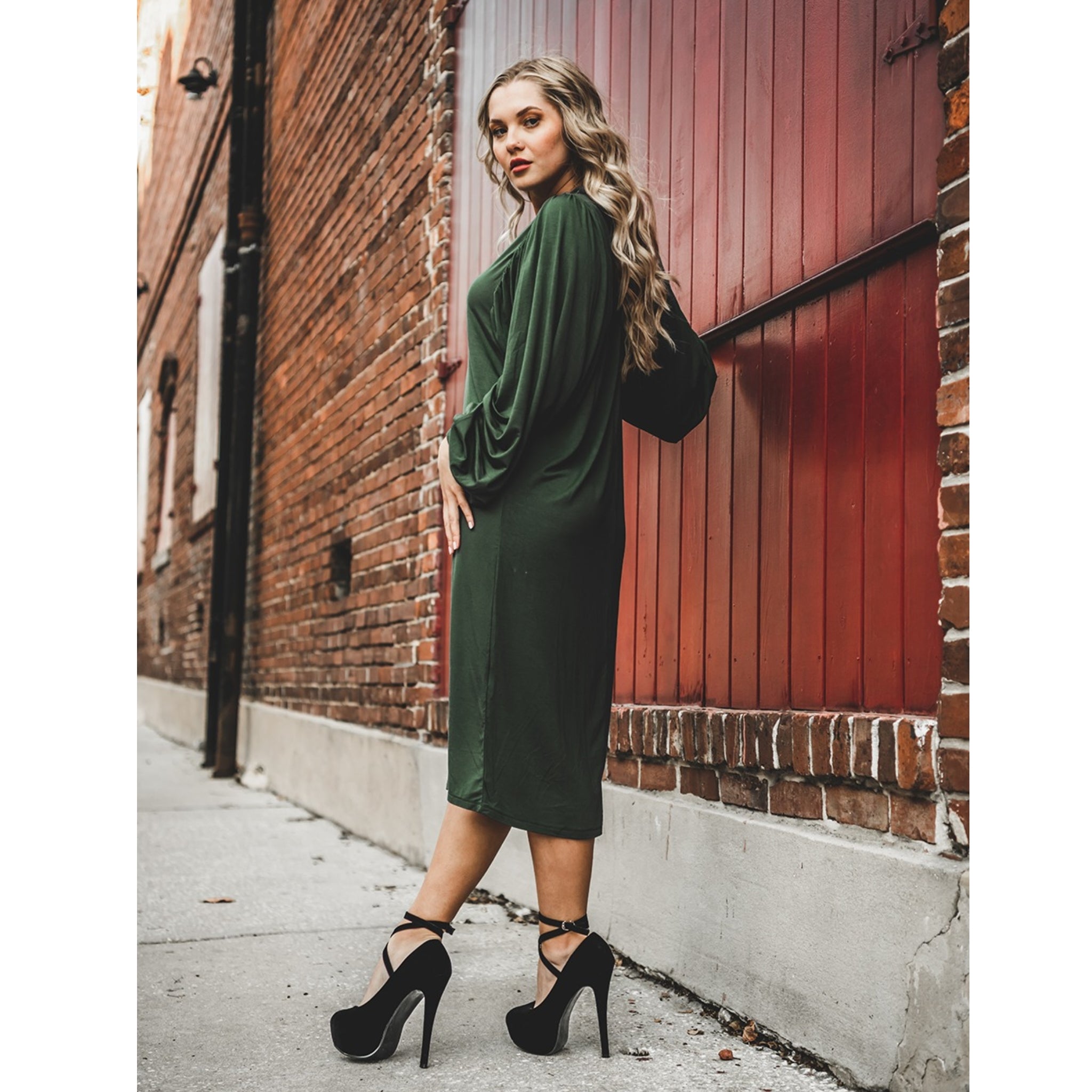 Emica Dress Hunter Green by Mikah Emica Dress Hunter Green by Mikah