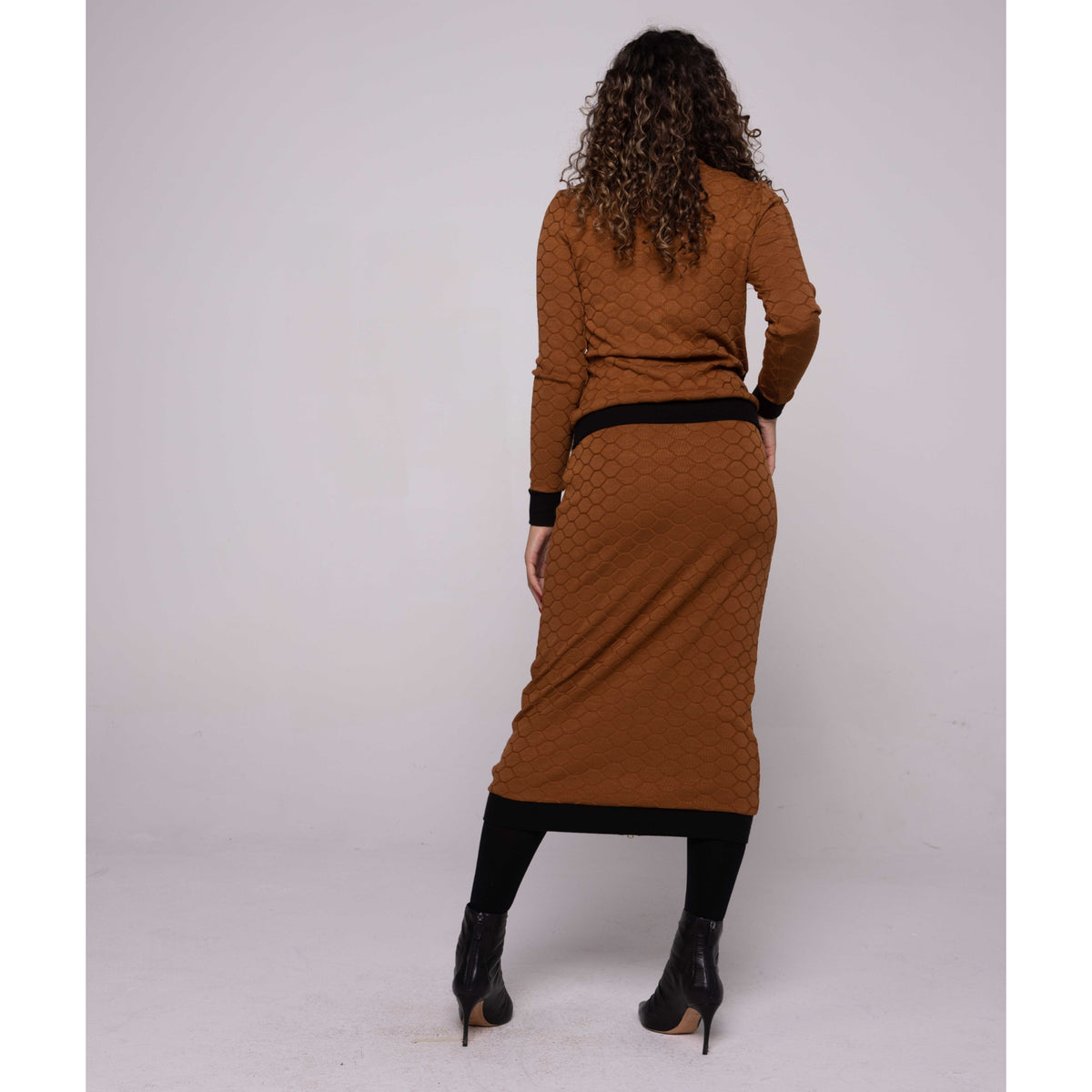 Textured Knit Zipper Skirt