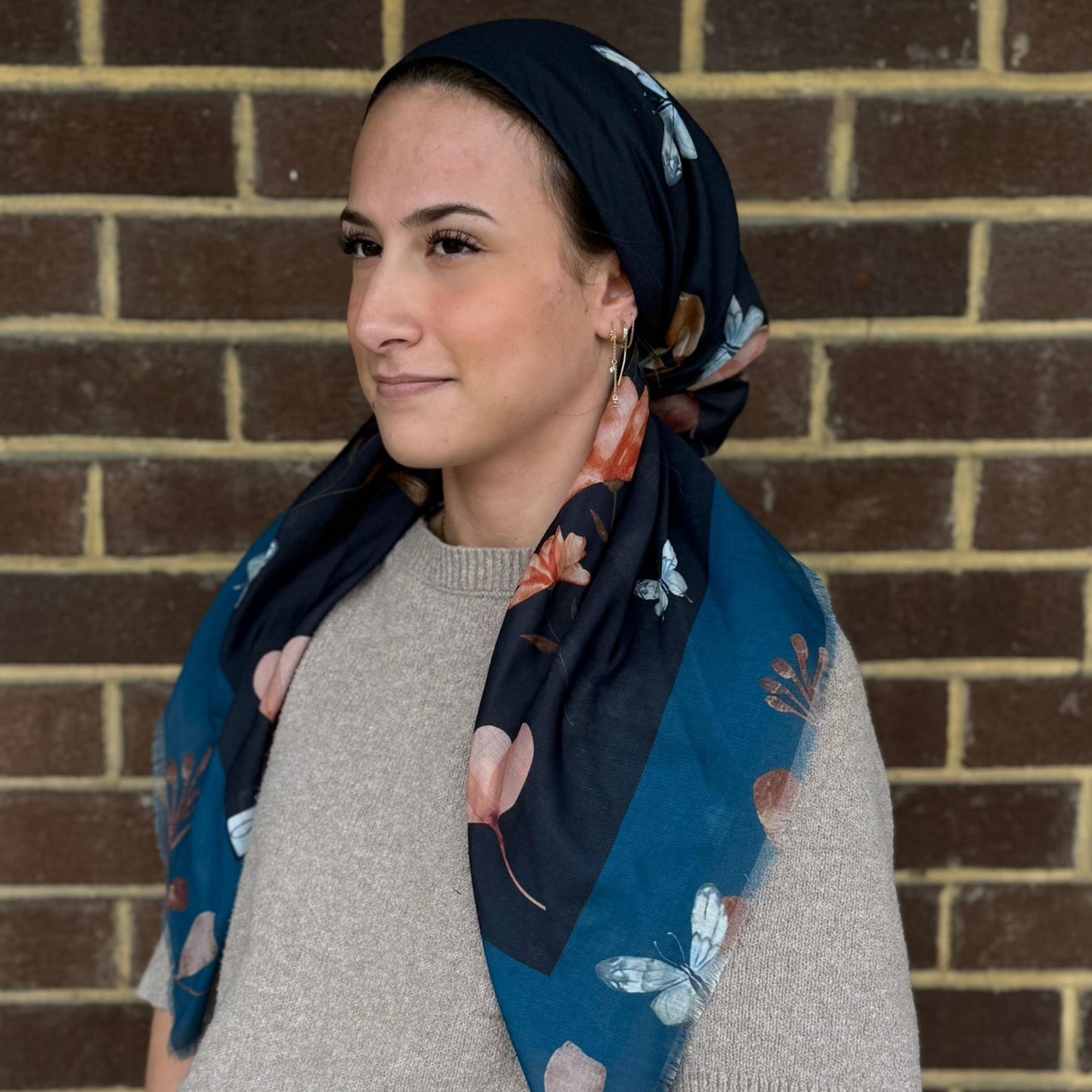 Butterfly Border Pre-Tied Scarf Atifa