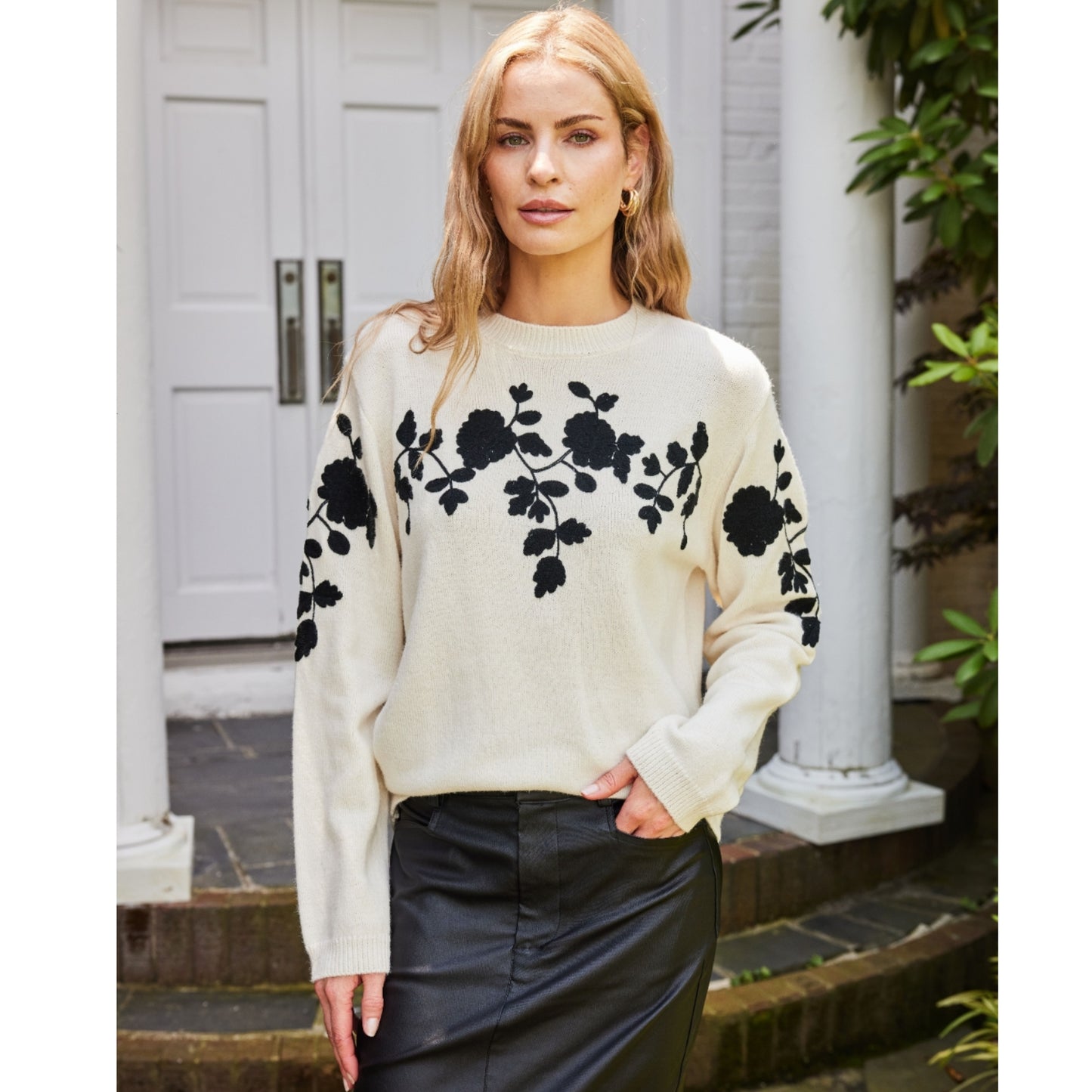 Elara Sweater Ivory/Black Floral