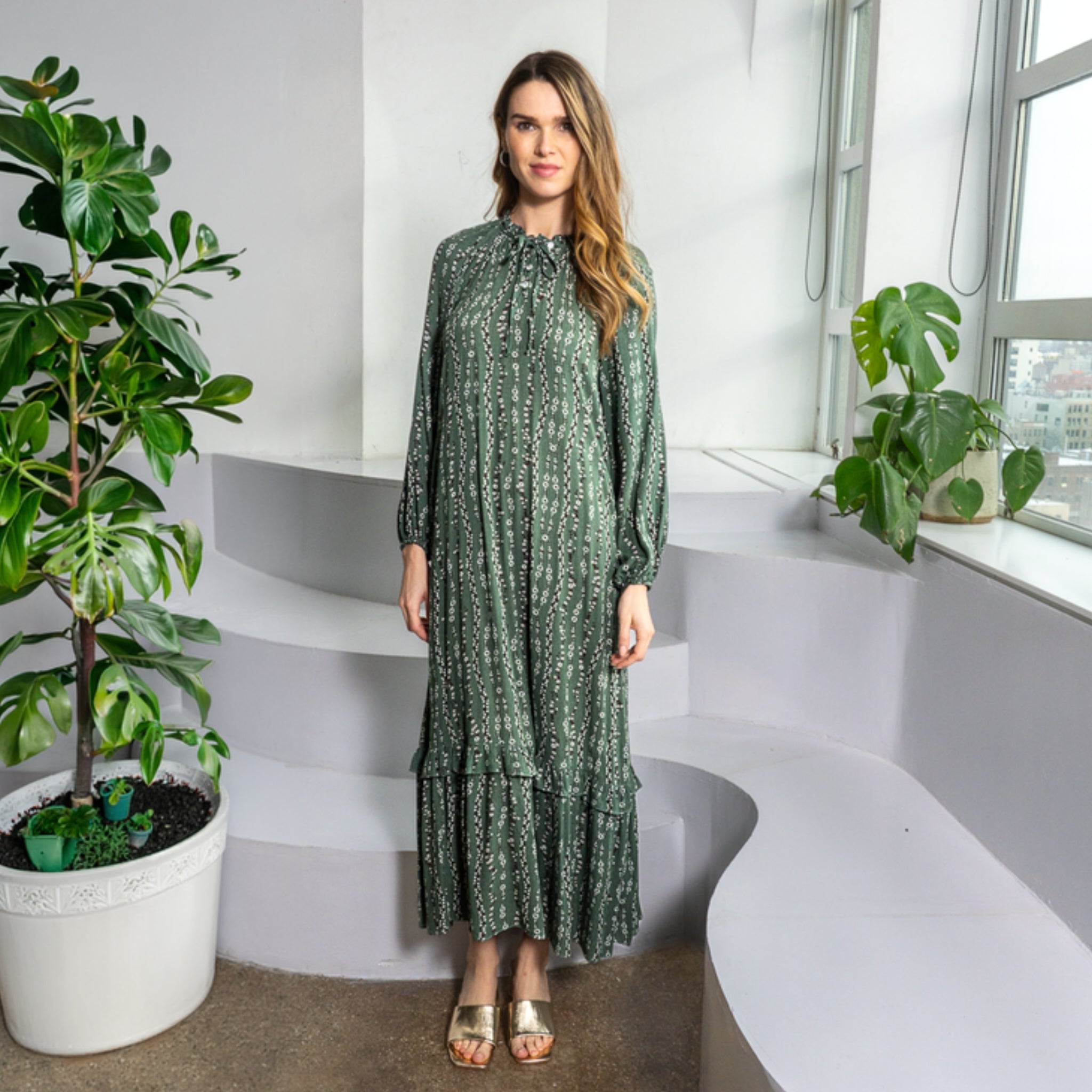 Sarit Maxi Dress Olive Floral The Mimi Boutique Sarit Maxi Dress Olive Floral The Mimi Boutique