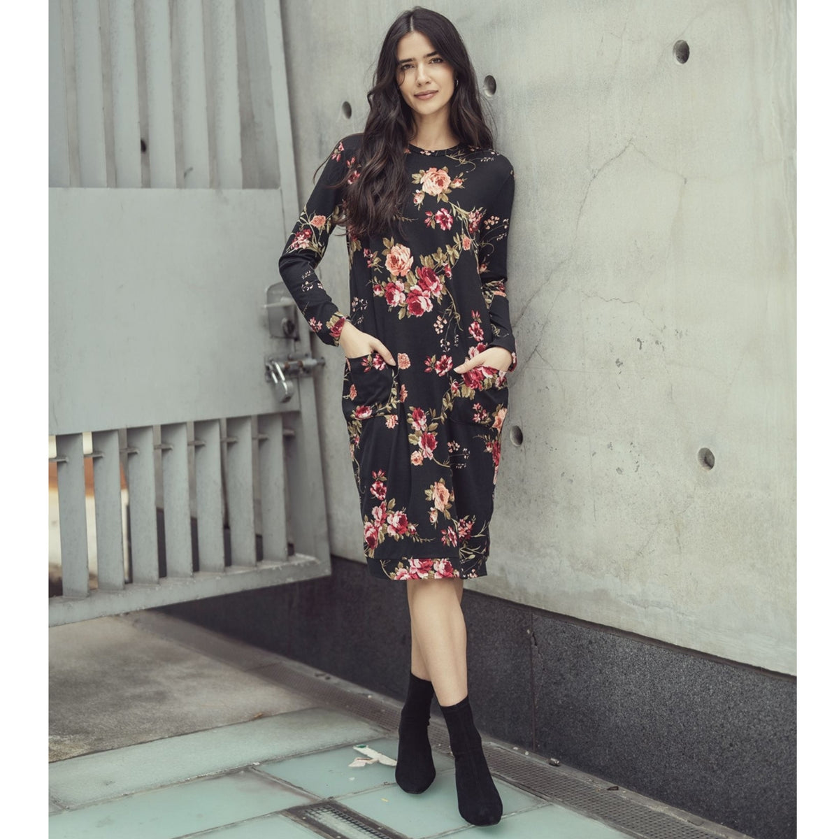 black alice dress Floral – The Mimi Boutique reimagined in a tonal black occasion wear Womens Black Comfort Graduation Secondary color:Red
