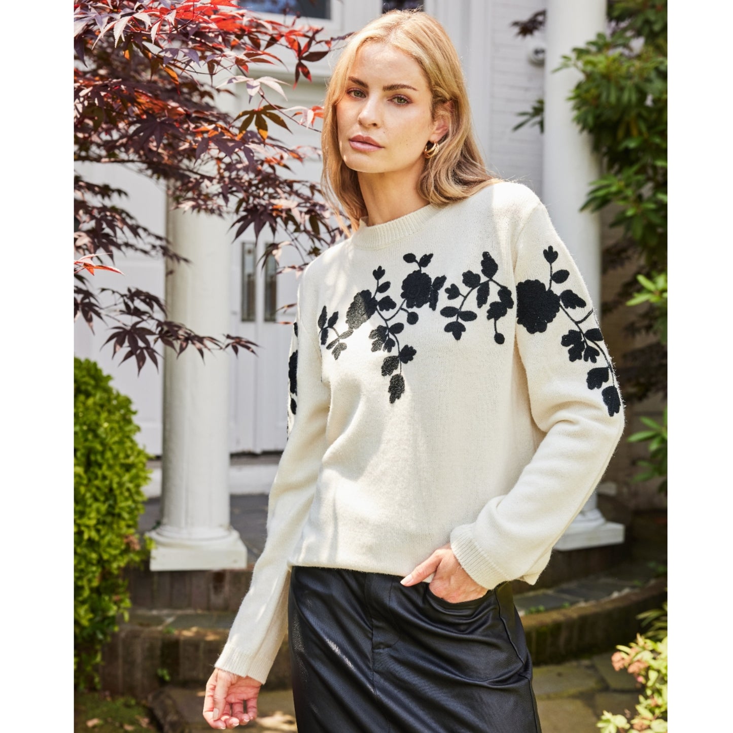 Elara Sweater Ivory/Black Floral
