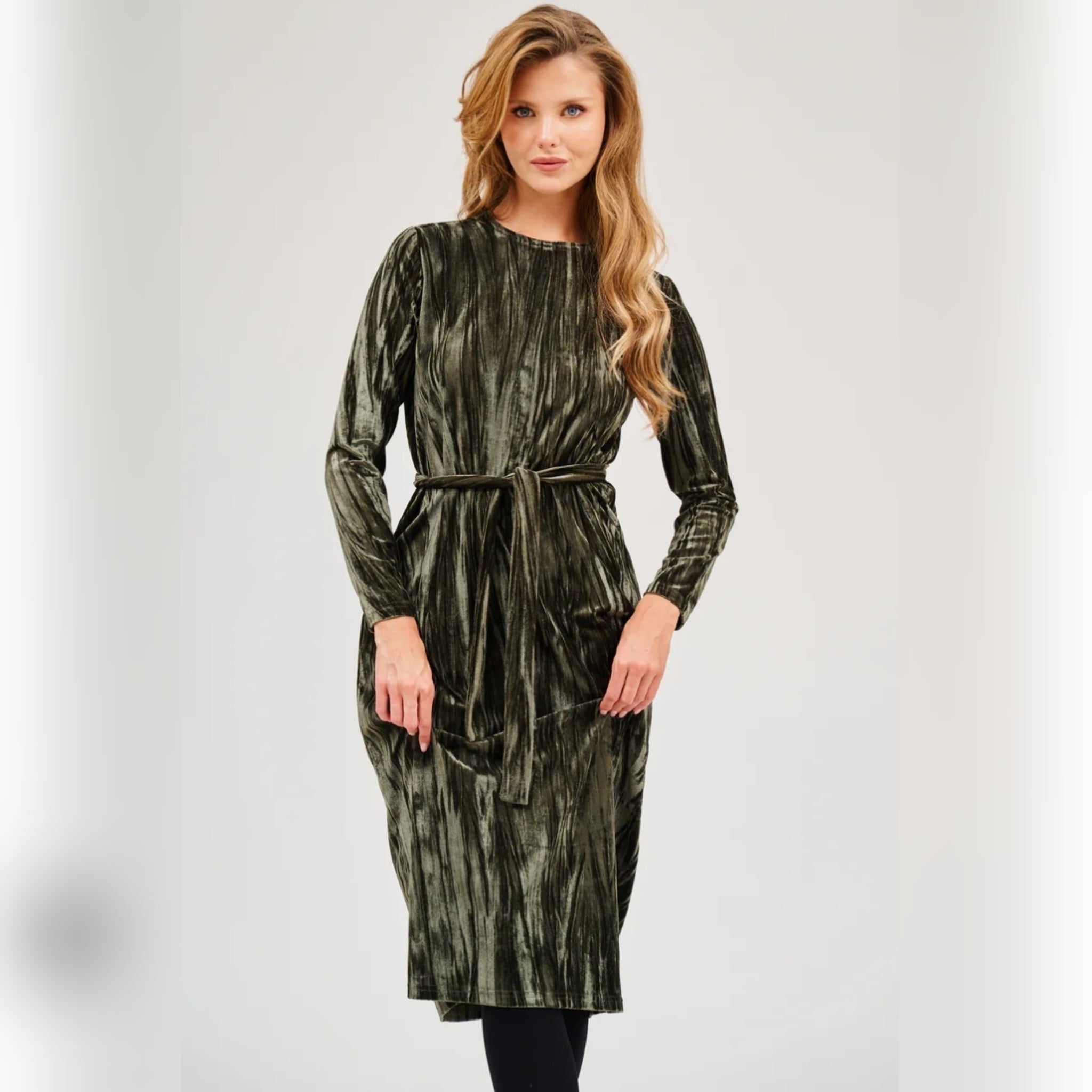 velvet dress loose Roncen Women's Solid Velvet Dress - Loose Fit Casual V-Neck Long Sleeve, Versatile Everyday Wear for Fall Winter Season