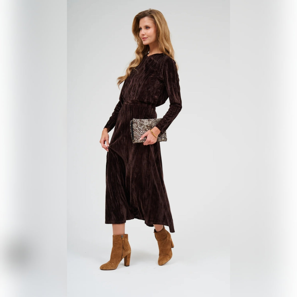 Velvet Midi Skirt Hazelnut DF - The Mimi Boutique