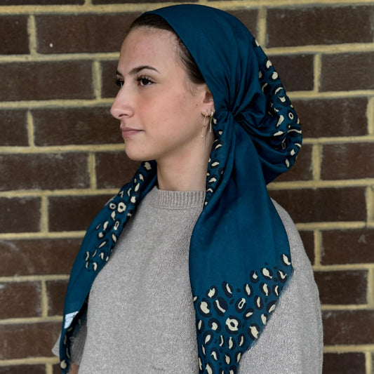 Leopard Spots Teal Pre-Tied Scarf Atifa