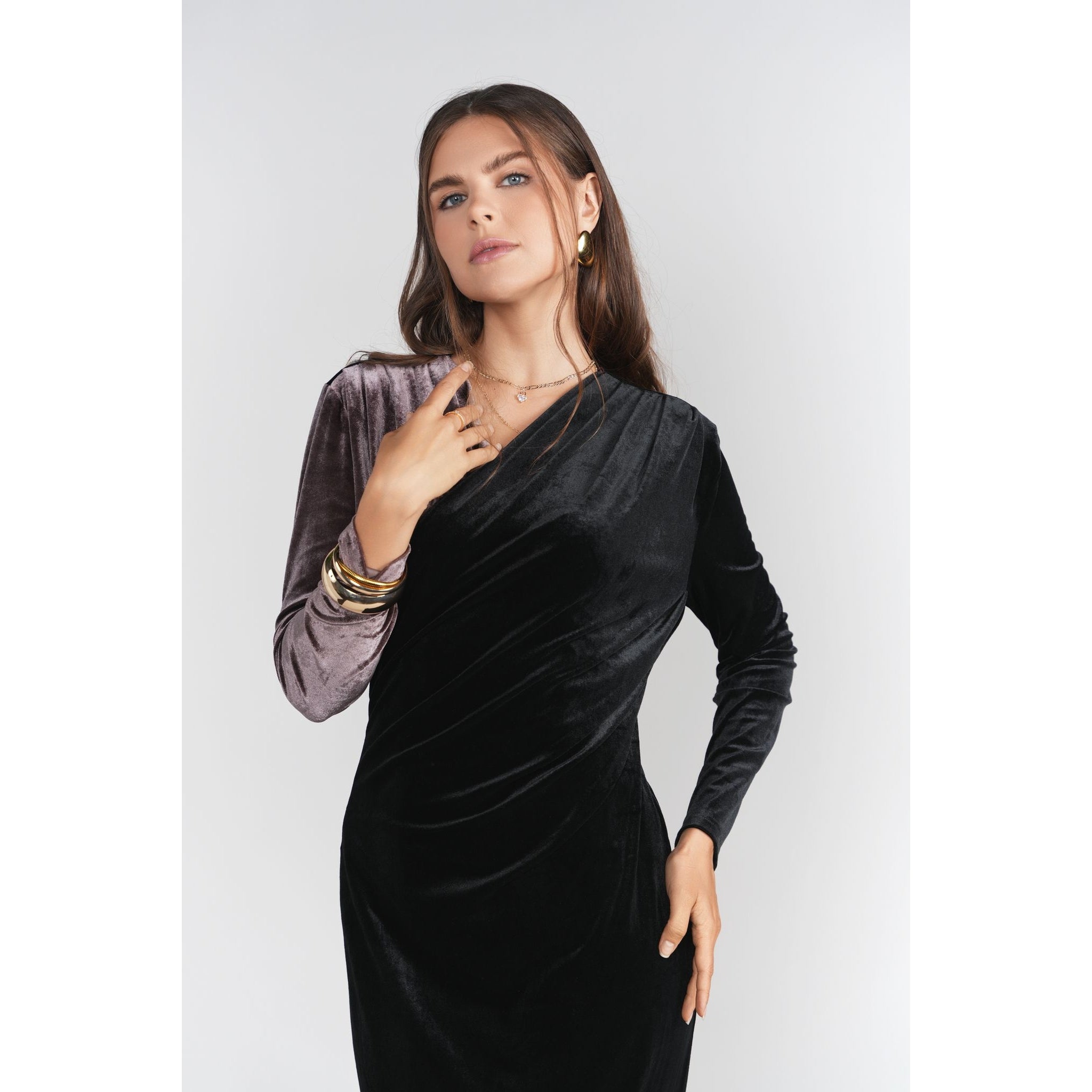 Amelia Midi Velvet Dress Adina LV Amelia Midi Velvet Dress Adina LV