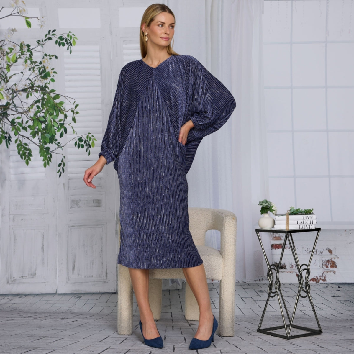 Janelle Navy Dress - The Mimi Boutique