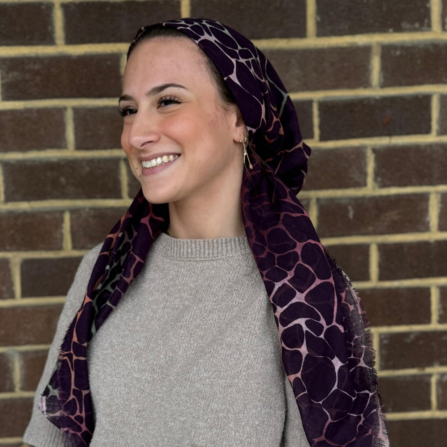 Giraffe Pre-Tied Scarf Atifa
