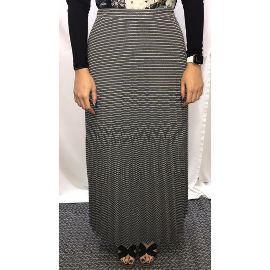 Shimmer Stripe Pleated Maxi Skirt: Silver - The Mimi Boutique