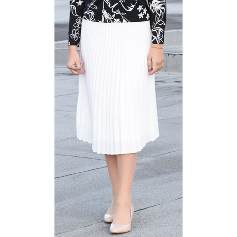 Sunburst Pleated Skirt: White
